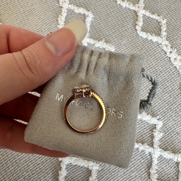 Michael Kors gold plated ring - Picture 7 of 8